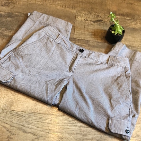 IZOD Pinstripe Cargo Capri Pants - Picture 7 of 9